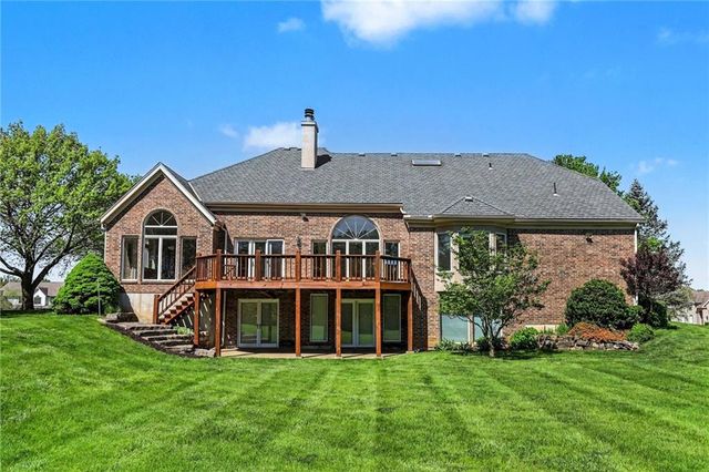 17995 Windsor Drive, Stilwell, KS 66085