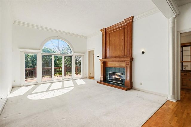17995 Windsor Drive, Stilwell, KS 66085