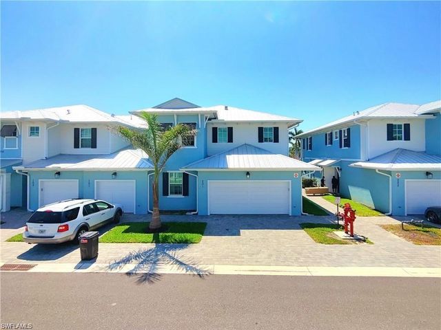 26330 Coco Cay CIR 201, Bonita Springs, FL 34135