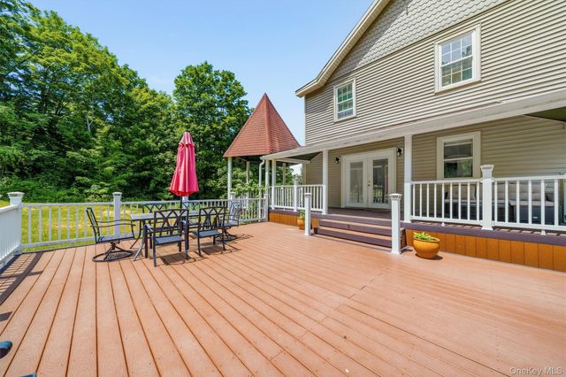 54 Neversink Drive, Port Jervis, NY 12771