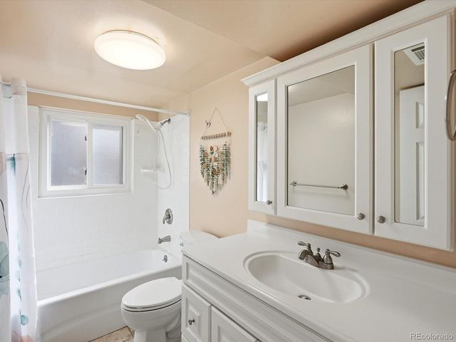 1221 Dexter Street, Broomfield, CO 80020