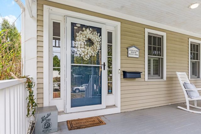 21 Hersey St, Hingham, MA 02043