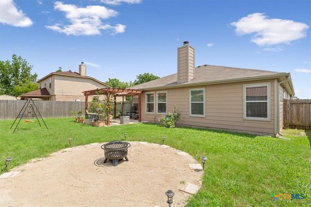 212 Nairm Lane, Temple, TX 76502