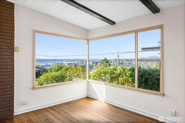2124 E 17th Street, Bremerton, WA 98310