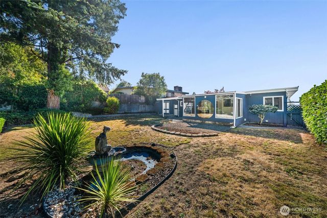 2124 E 17th Street, Bremerton, WA 98310