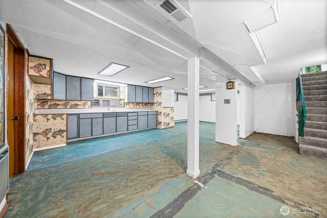 2124 E 17th Street, Bremerton, WA 98310