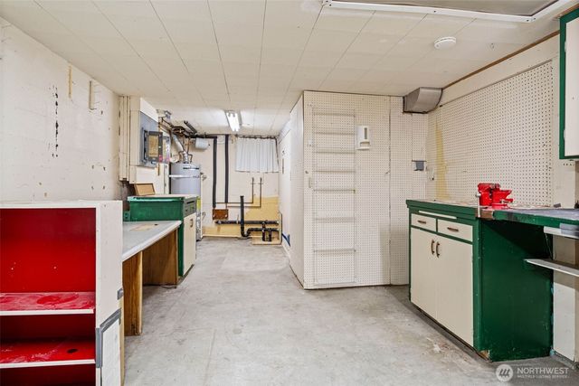 2124 E 17th Street, Bremerton, WA 98310