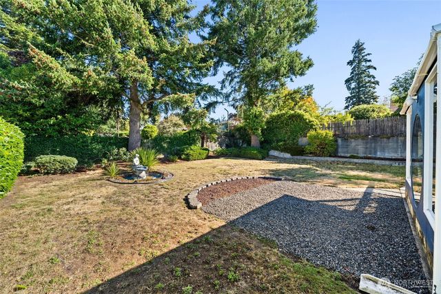 2124 E 17th Street, Bremerton, WA 98310