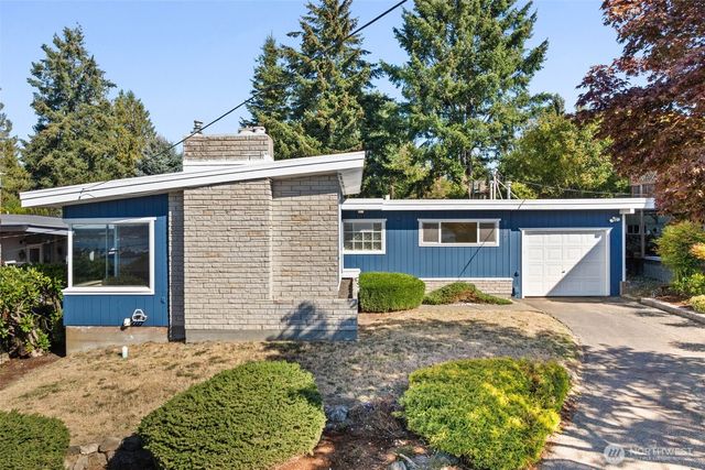 2124 E 17th Street, Bremerton, WA 98310
