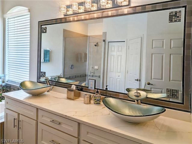 5758 Lago Villaggio WAY, Naples, FL 34104