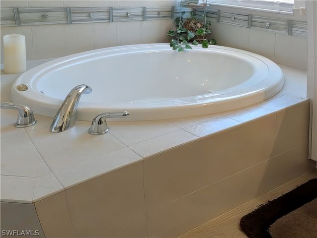 5758 Lago Villaggio WAY, Naples, FL 34104