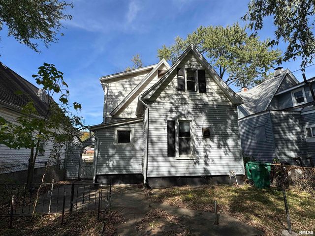 1712 NE MONROE Street, Peoria, IL 61603