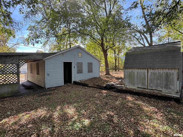 1712 NE MONROE Street, Peoria, IL 61603