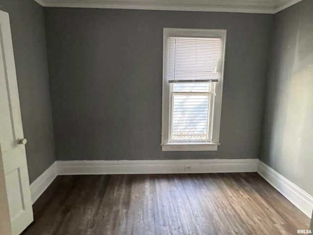 1712 NE MONROE Street, Peoria, IL 61603