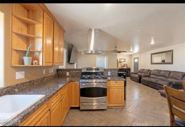 37551 29th East, Palmdale, CA 93550