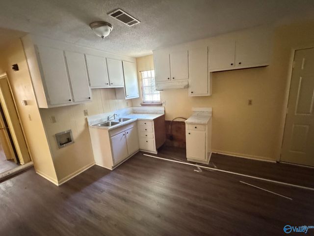 3836 Melody Road NE, Huntsville, AL 35811