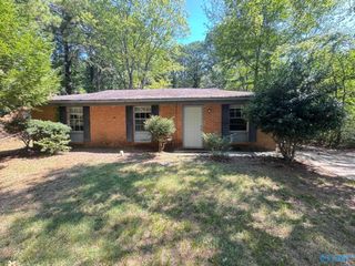 3836 Melody Road NE, Huntsville, AL 35811
