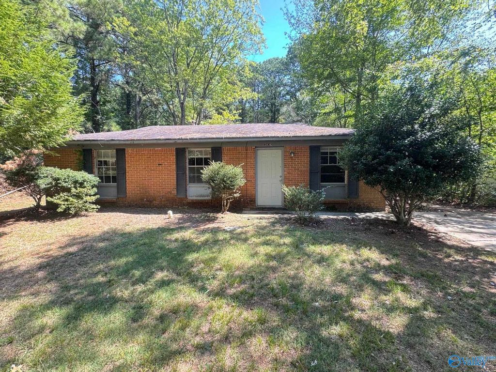 3836 Melody Road NE, Huntsville, AL 35811