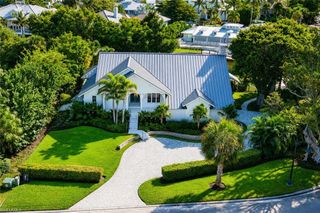 5042 Seahorse AVE, Naples, FL 34103