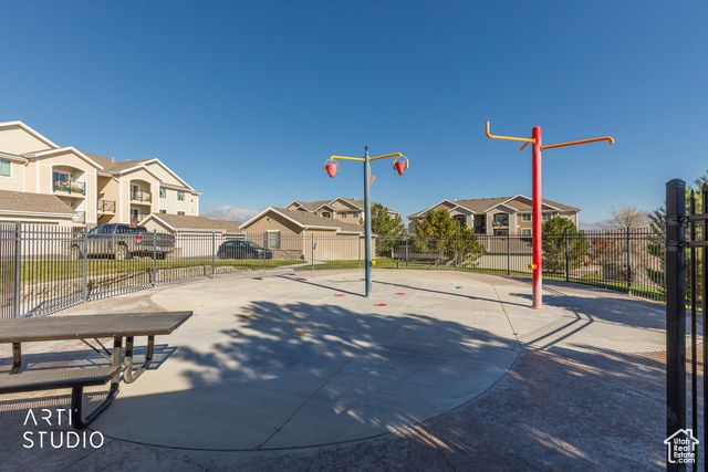 182 W SPRINGVIEW DR, Saratoga Springs, UT 84045