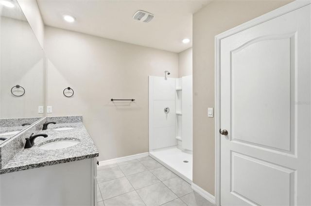 895 LAZIO CIRCLE, Debary, FL 32713