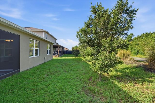 895 LAZIO CIRCLE, Debary, FL 32713