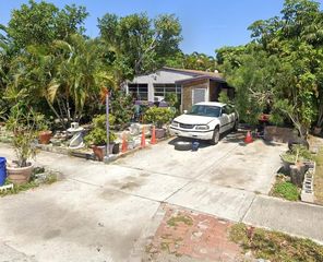 313 SW 15th Ter, Delray Beach, FL 33444