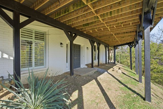 5161 Granny White Pike, Nashville, TN 37220