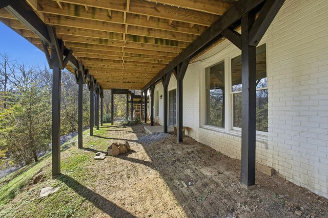 5161 Granny White Pike, Nashville, TN 37220