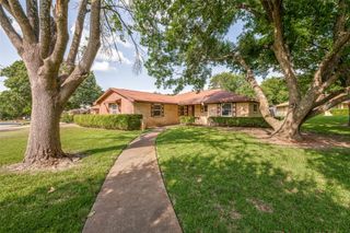 328 Bennett Circle, Desoto, TX 75115