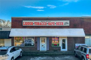 507 and 509 W Main Street, Williamston, SC 29697