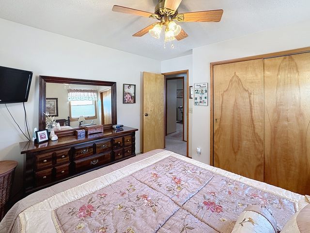 906 7th Street, Colona, IL 61241