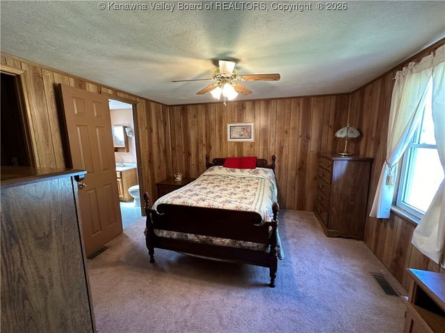 57 Brice Street, Hartford, WV 25247