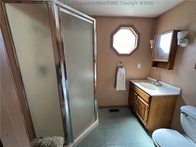 57 Brice Street, Hartford, WV 25247