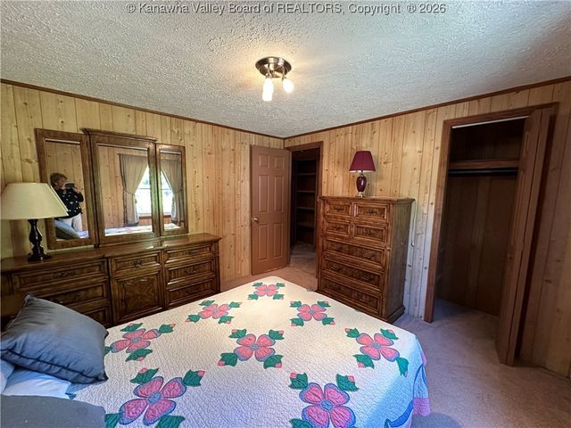 57 Brice Street, Hartford, WV 25247