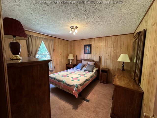 57 Brice Street, Hartford, WV 25247