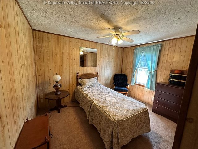 57 Brice Street, Hartford, WV 25247