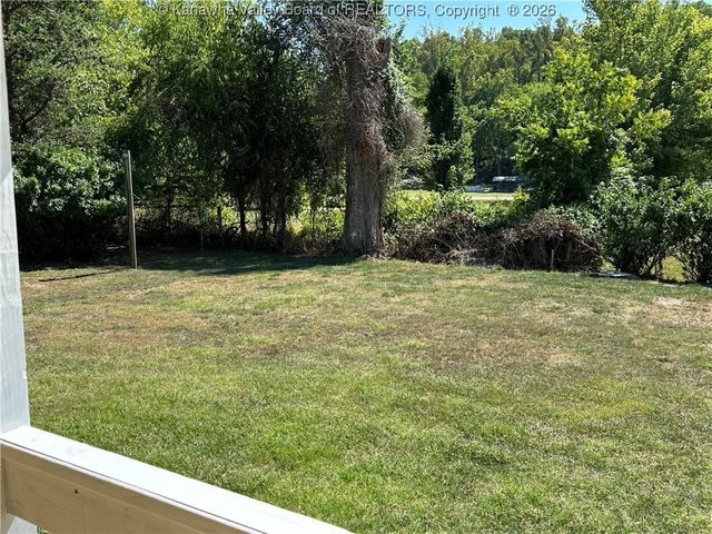 57 Brice Street, Hartford, WV 25247