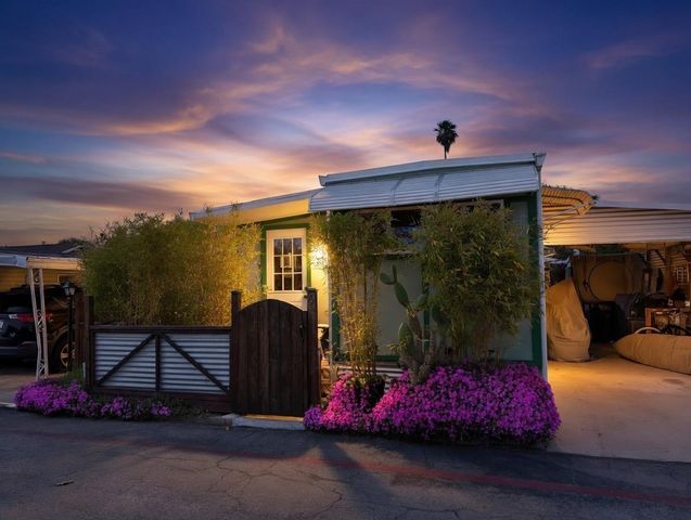 890 38th Avenue 19, Santa Cruz, CA 95062
