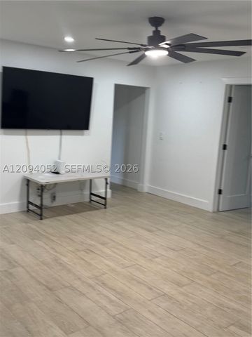 8300 NW 35th Ct, Coral Springs, FL 33065
