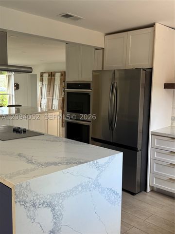 8300 NW 35th Ct, Coral Springs, FL 33065