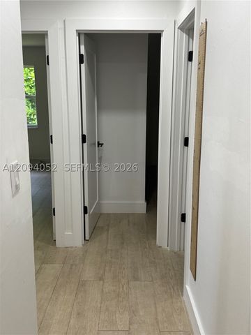 8300 NW 35th Ct, Coral Springs, FL 33065