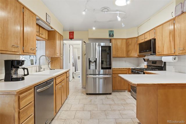 2913 W Tanforan Drive, Englewood, CO 80110