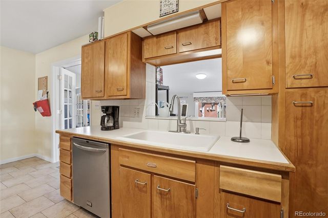 2913 W Tanforan Drive, Englewood, CO 80110