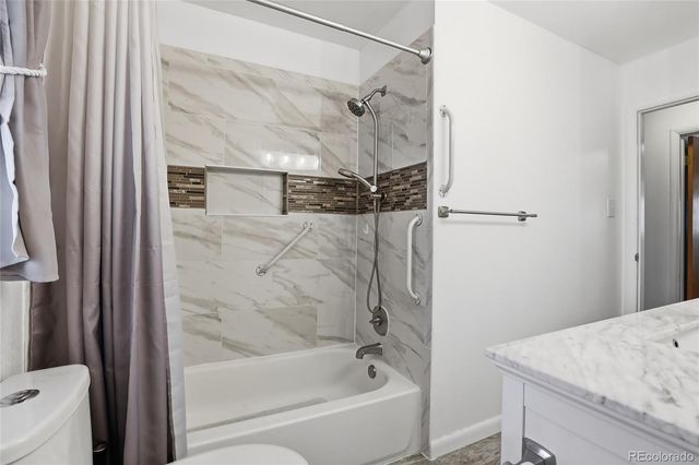 2913 W Tanforan Drive, Englewood, CO 80110