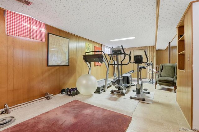 2913 W Tanforan Drive, Englewood, CO 80110