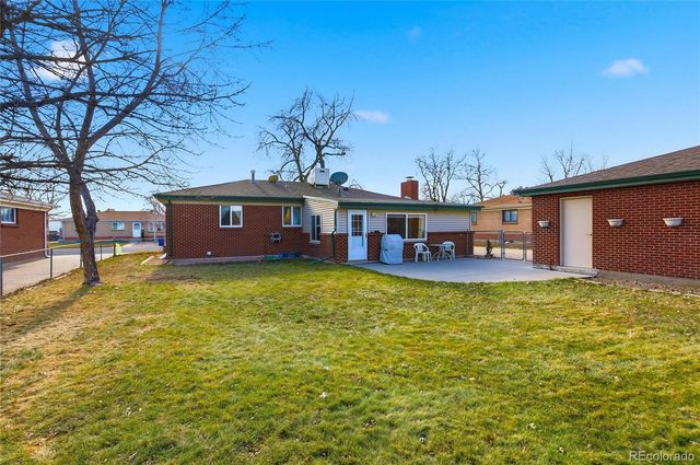 2913 W Tanforan Drive, Englewood, CO 80110