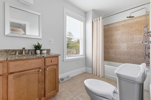 155 E Lothrop St, Beverly, MA 01915