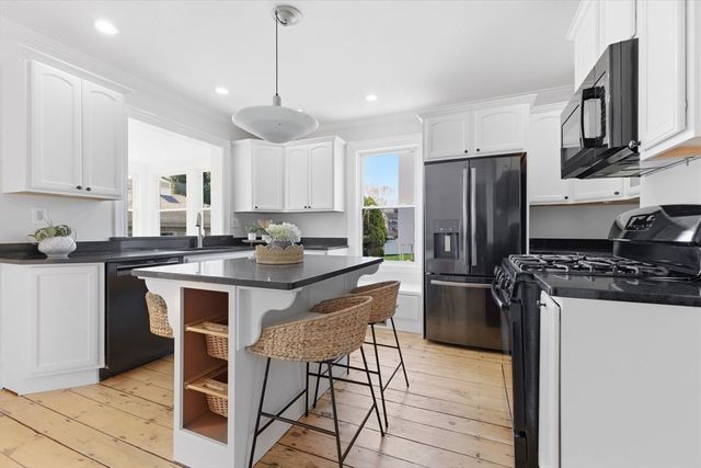 155 E Lothrop St, Beverly, MA 01915