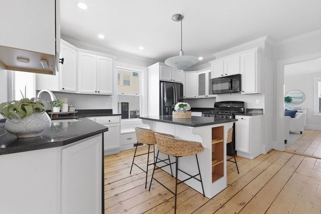 155 E Lothrop St, Beverly, MA 01915